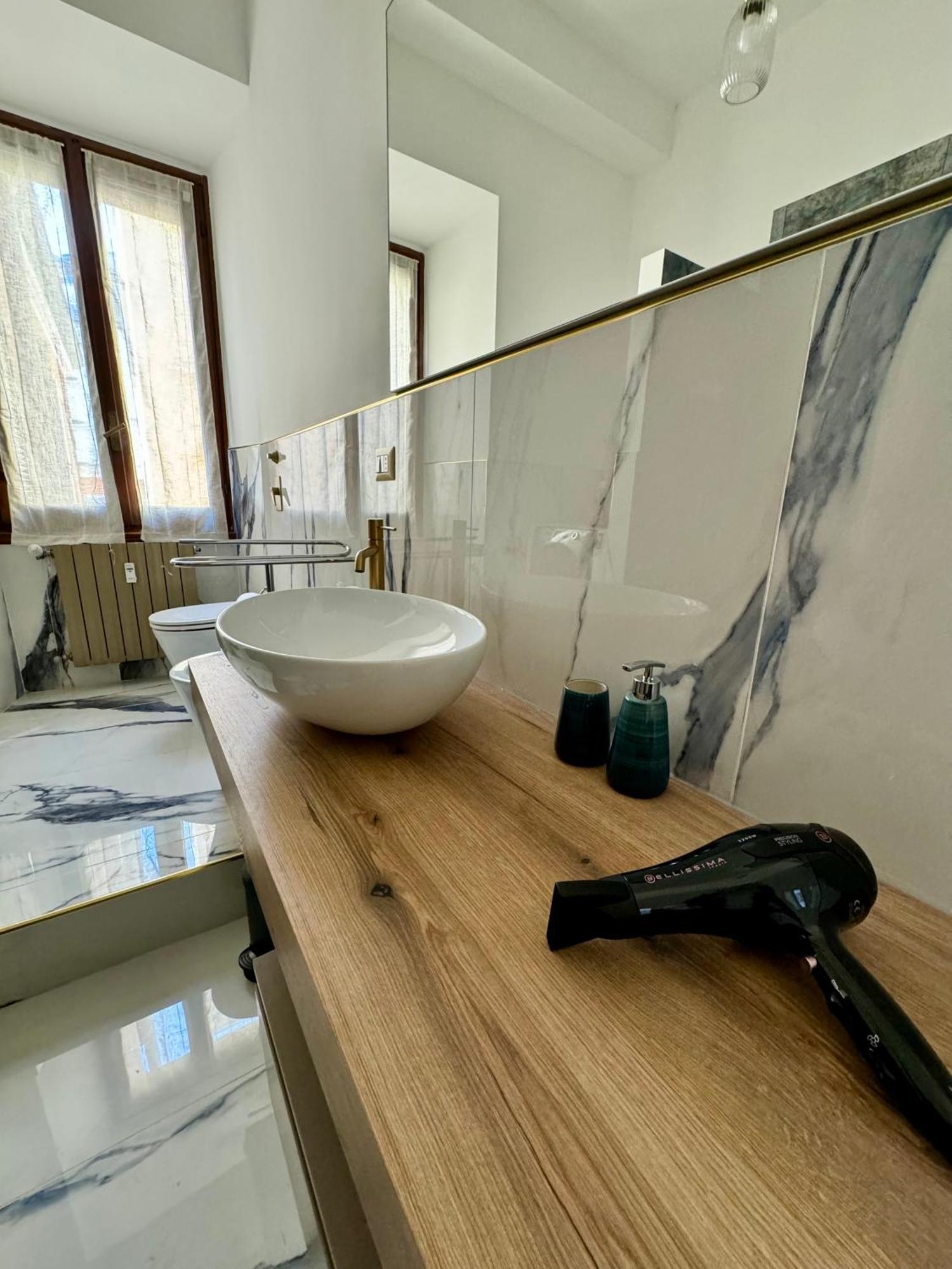 Suite Boutique Moscova Milan Luaran gambar